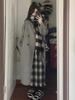 Cappotto di lana di media lunghezza da donna in stile Hepburn - Autunno/Inverno 2024