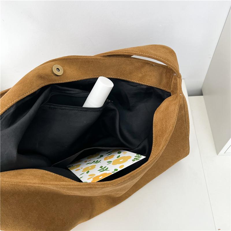 Borsa a spalla singola versatile in stile retrò ad alta capacità da donna per il tempo libero autunno inverno che ne dici di camoscio