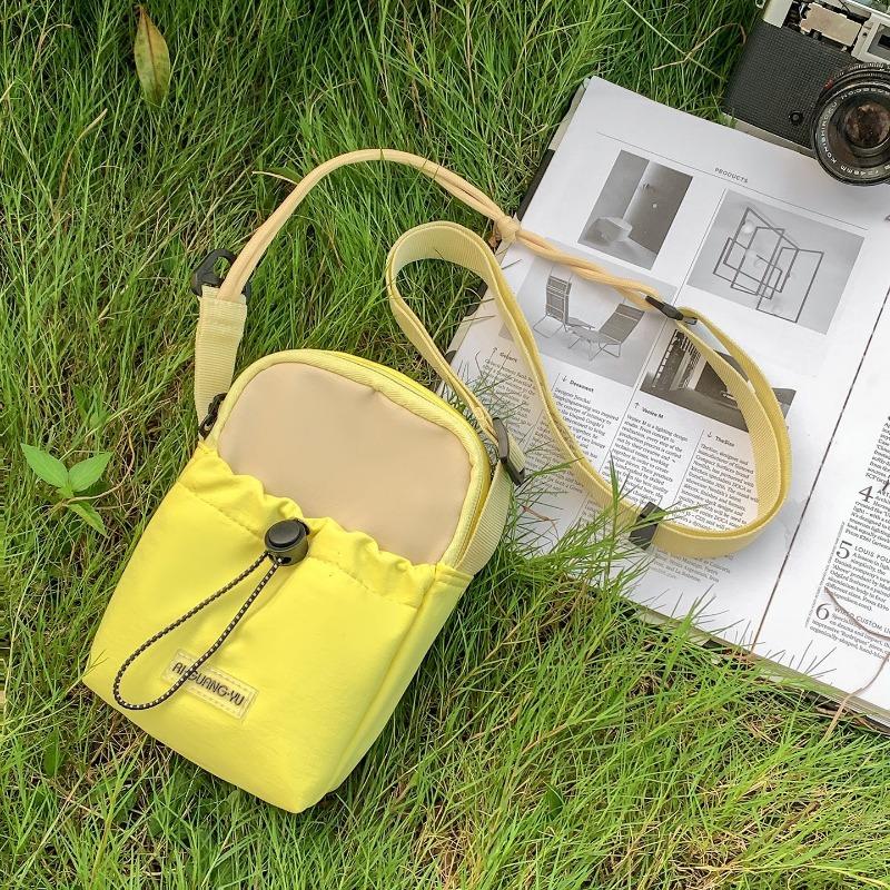 

New kettle bag casual shoulder messenger bag small mobile phone bag fashionable small bag niche design жёлтый