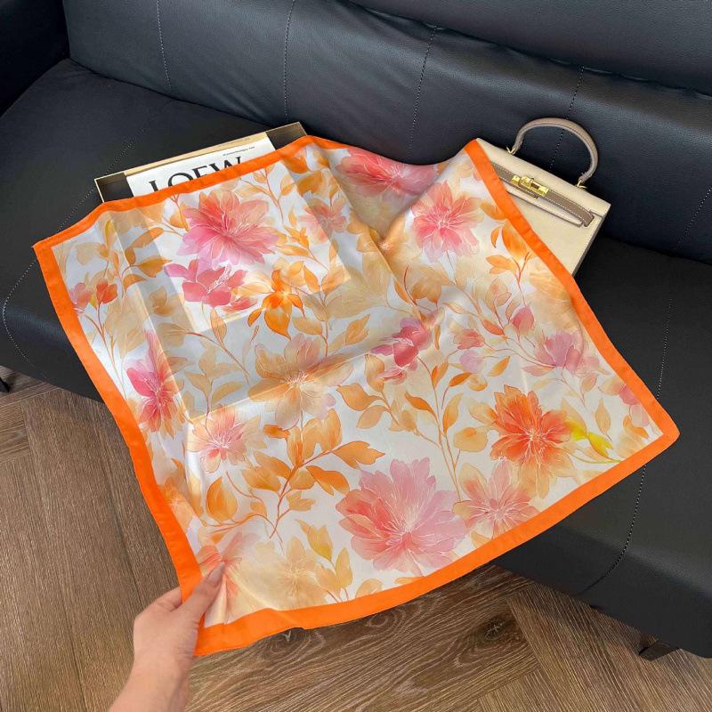 New 71 * 71cm Korean version small square scarf women's silk scarf spring and summer thin sunscreen scarf neck protection tied bag headband scarf