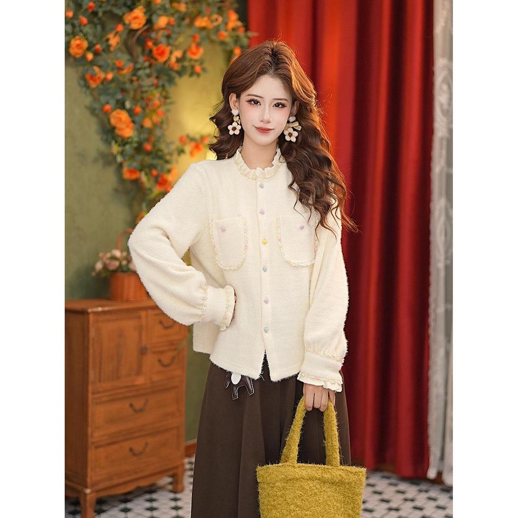 Retro Artistic 3D Stereo Off-White Shirt - Women's Versatile Autumn/Winter Fashion