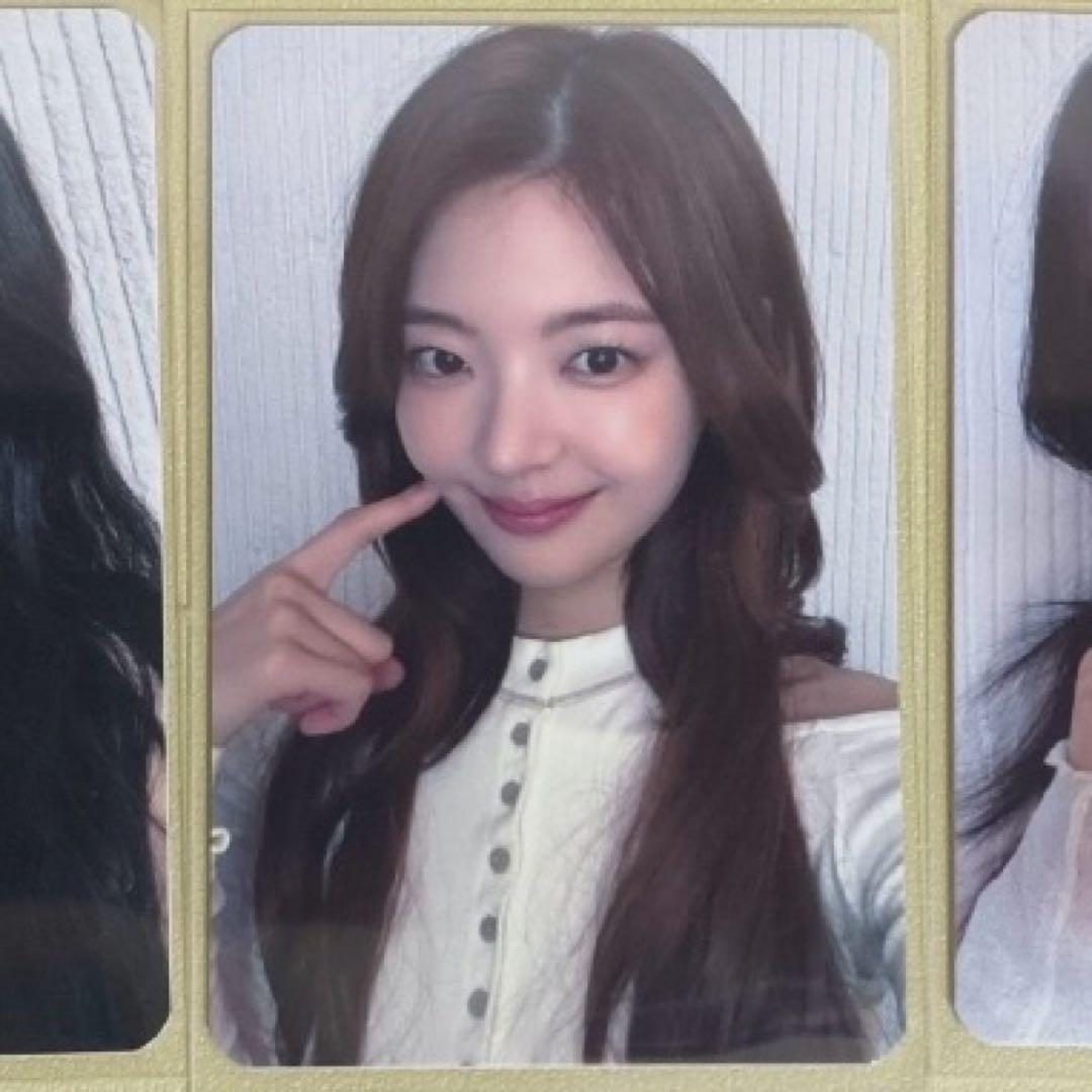 

[USED] ITZY Ria GOLD BDM Limited Pre-order Bonus Trading Card