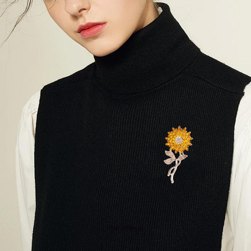 1PC Stylish Plant Brooch for Jackets Unique Sunflower Jewelry Accessory Handmade Drip Resin Brooch Shiny Rhinestone Flower Pin