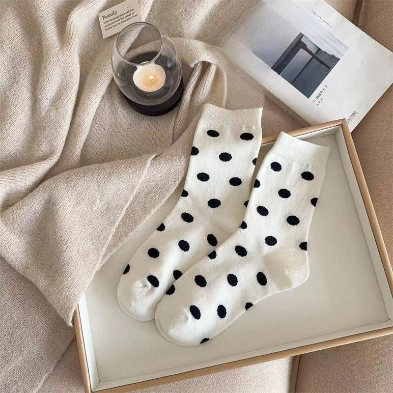Female Autumn and Winter Thickened Warm All Go Up Wave Dot Tube Socks