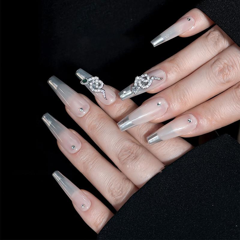 10 buc. Articole pentru unghii cu șarpe din aliaj Bijuterii de lux 3D cu șarpe Nail Serpiente Diy Salon de manichiură 2025 Anul șarpelui