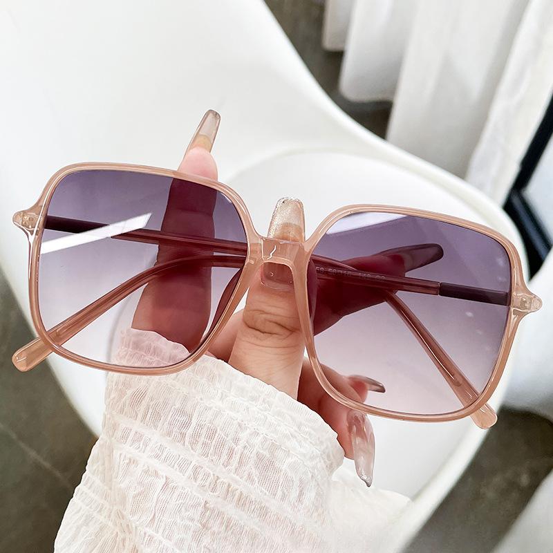 

Tr90 Square Big Box Высококачественные солнцезащитные очки Little Red Book Online Celebrity Personality Plain Antratraviolet женские солнцезащитные очки