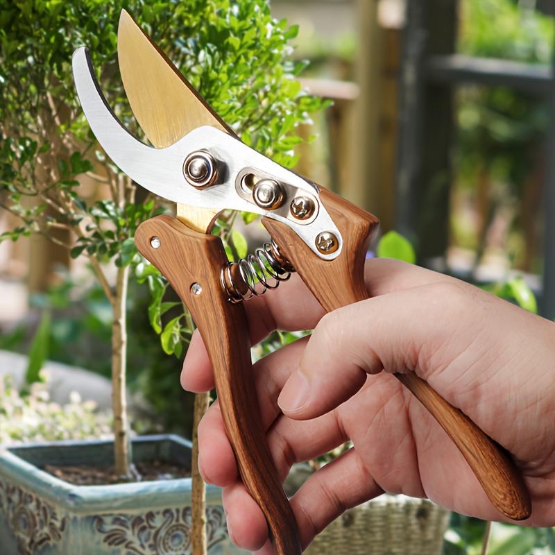 A Modern Carbon Steel Pruning Shear with Japanese SK5 Steel Blades, Featuring an Ergonomic Wooden Handle, Heavy-Duty Side-Cutting Scissors Designed