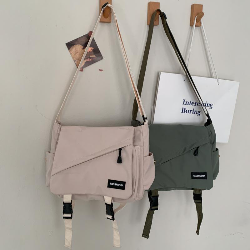 Japanese Harajuku Girl Canvas Bag Student Waterproof Nylon Messenger Bag Youth Casual Fashion Crossbody Bags for Women Satchels