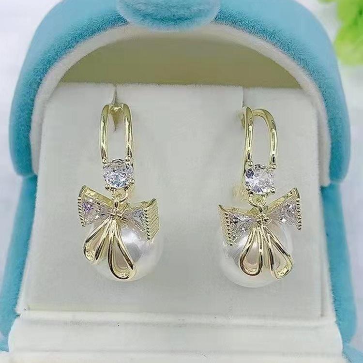 Elegant Drop Earrings with Pearl and Bow Design Featuring Crystal Accents for Women Fashion Jewelry Accessories