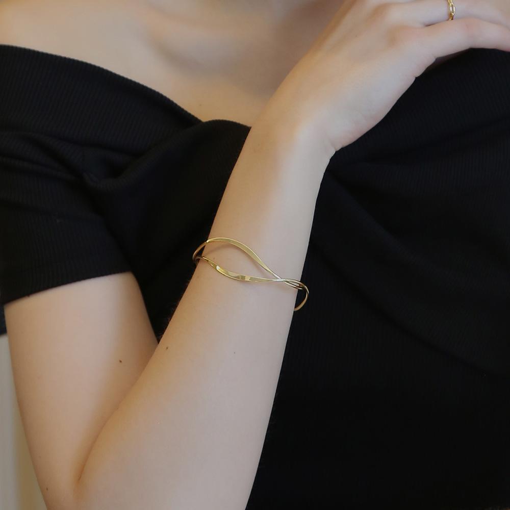 Dieuamour Rubel Open Bracelet