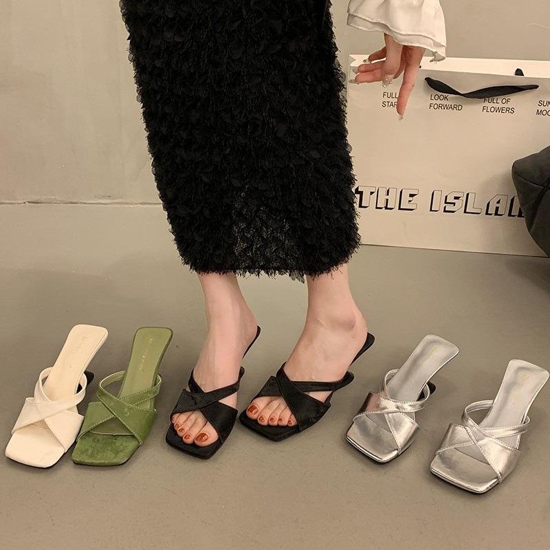 Sandals women's summer wear new square head thick heel cool slippers niche temperament versatile open-toed sandals