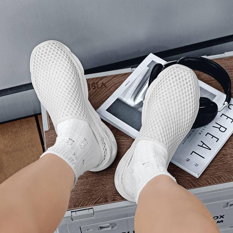 Fashion Green Men Slippers Summer Breathable Home Indoor Slippers Flats Thick Bottom Lightweight Slides Fashion Outdoor Walking Shoes 48