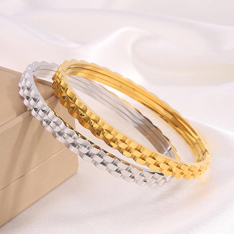 Titanium Steel Bracelet - Fashionable And Exquisite, Non-fading Bracelet For Girls