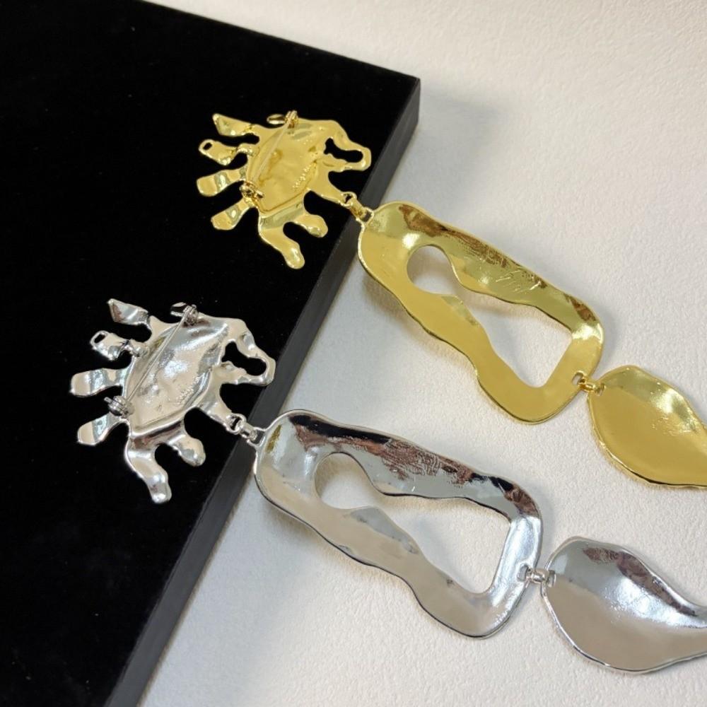 Metal Alloy Long Pendant Pins Exaggerated Pin Brooches Fashion Eyes Facial Brooches Coat Accessory