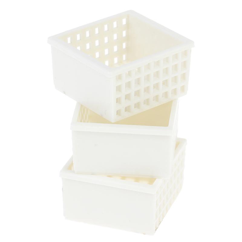3Pcs 1/12 Dollhouse Miniature Plastic Frame Hand-Woven Storage Basket Decoration