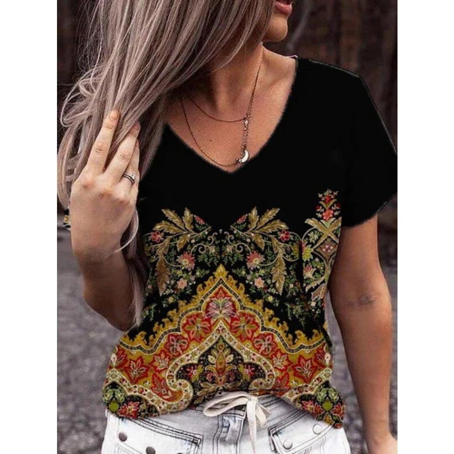 Vintage Women 3D Print T Shirt Short Sleeve V Neck Tops Comfortable T-shirts