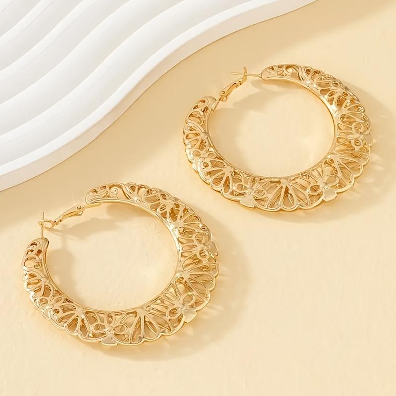 2pcs/set European and American fashion versatile simple hollow pattern earrings for women