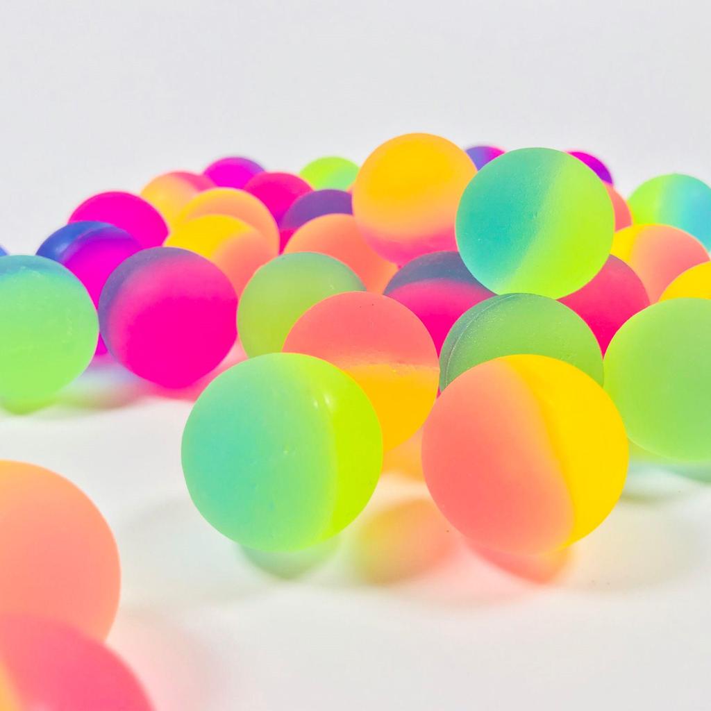 25mm Colorful Two-Tone Frosted Bouncy Ball - Solid, Elastic, Rainbow Juggling Ball