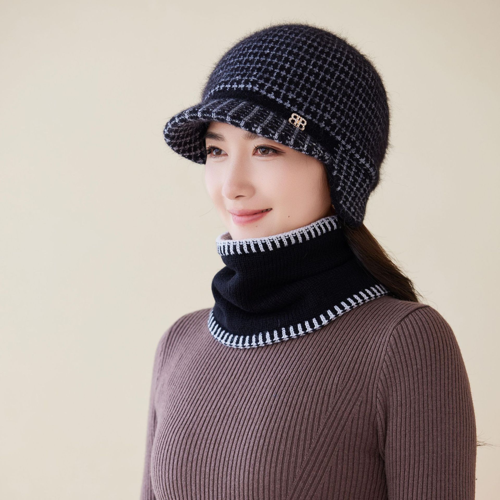 

Rabbit Duck Tongue Knitted Hat Warm Fleece Ear Protector Wool Hat New Middle-aged and Elderly Hat Women s Autumn and Winter single hat чёрный