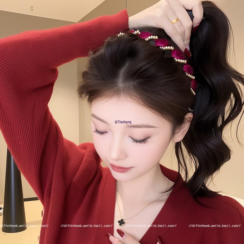 2025 Women's Luxury Pearl Skull Headband: Stylish Fashion Accessory for Face Washing