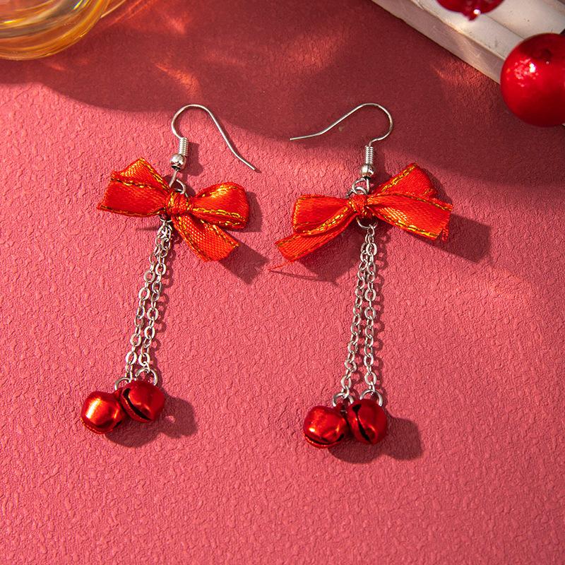 Europäische und amerikanische Weihnachts-Steckohrringe 1 Paar Kombinationsset Schneeflocke Elch Weihnachtsbaum Legierung Atmosphäre Ohrringe Ohrringe Schmuck