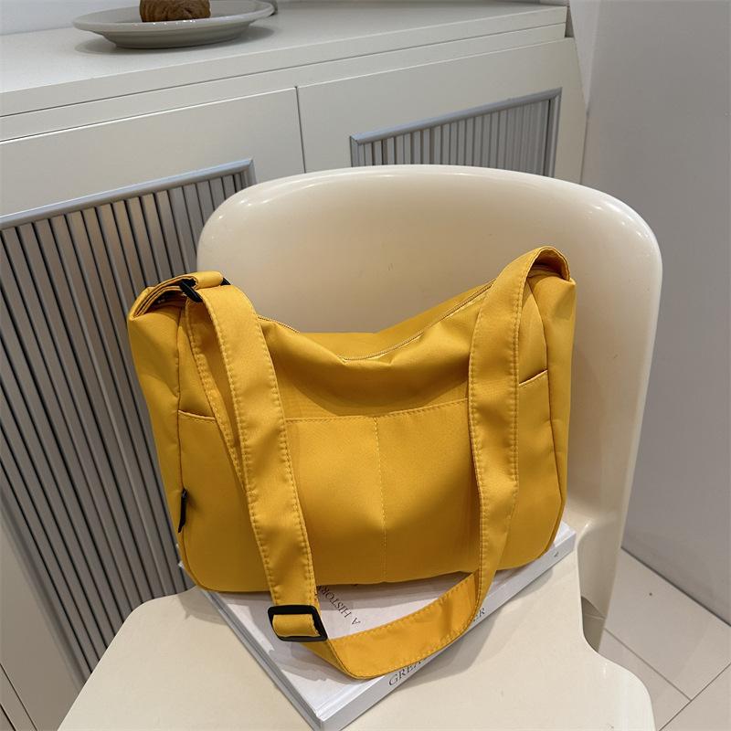Nylon Cloth Women's Bag 2025 Summer New Women's Shoulder Bag Street Trend Casual Bag Anti-splashing Messenger Bag