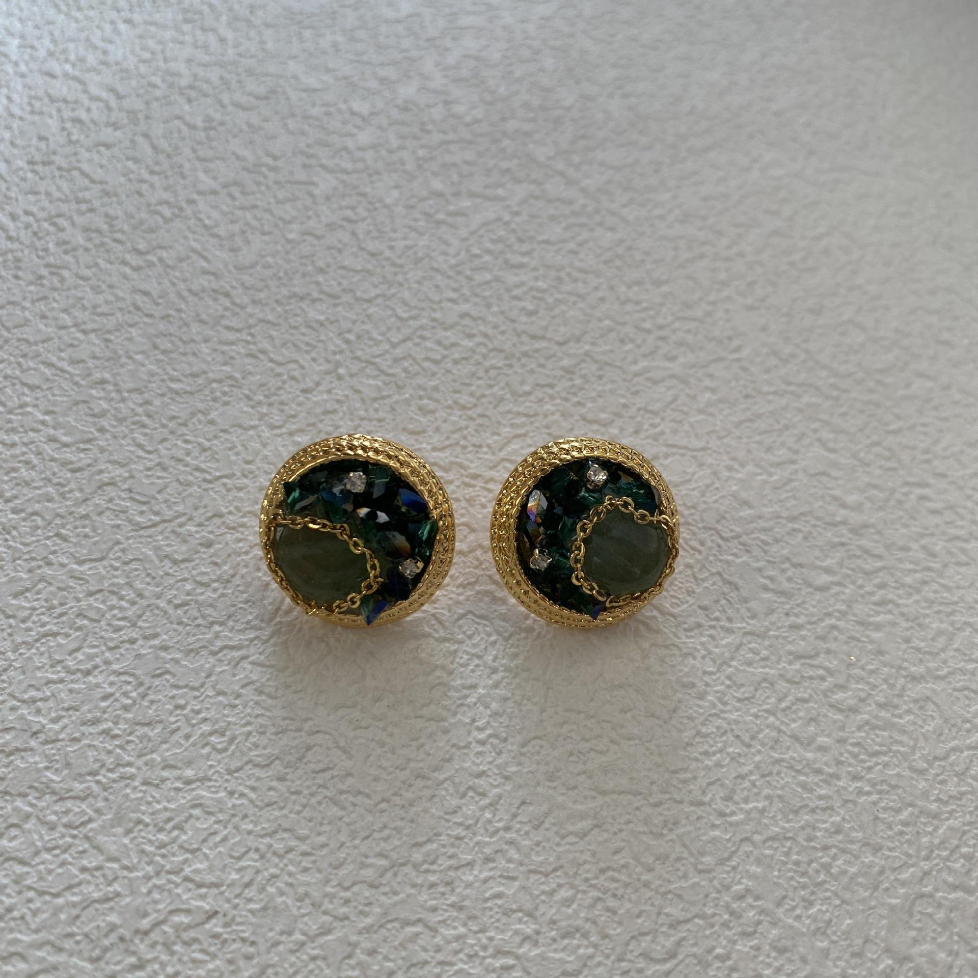 

Элегантные высококачественные серьги-гвоздики в литературном и ретро-стиле с бриллиантами, инкрустацией кристаллами, изысканный иностранный стиль и универсальные серьги.