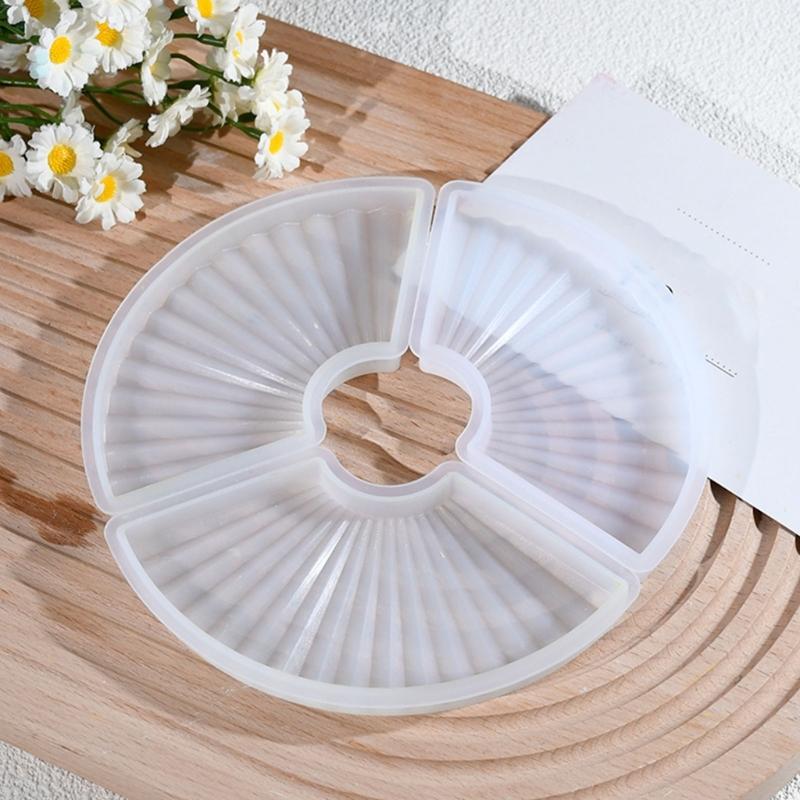 Easy To Clean Multifunctional Fan Shape Silicone Mold for Individualized Heat Resistant Trays and Decorative Pieces