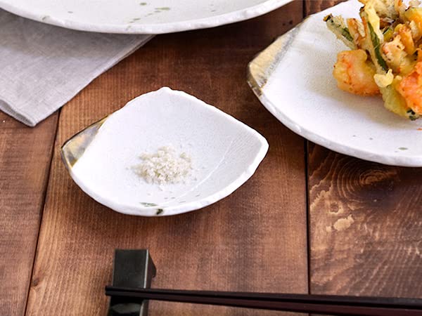 Tableware East Japanese Tableware Small Irregular Diamond Dish, Shape, Gold-Painted Oribe, Ks-009