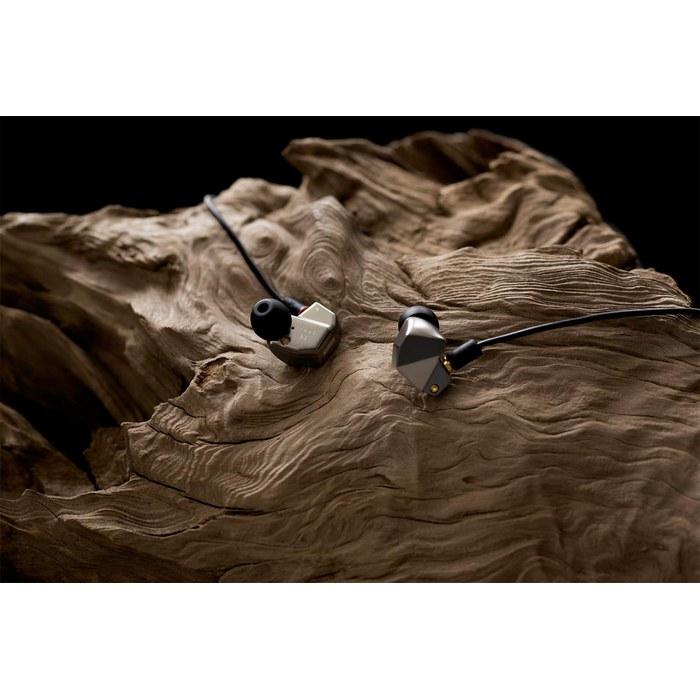 [Final] In-Ear Wired Earphones B2 [FI-B2BSSD] Balanced Armature, B Series, Gunmetal