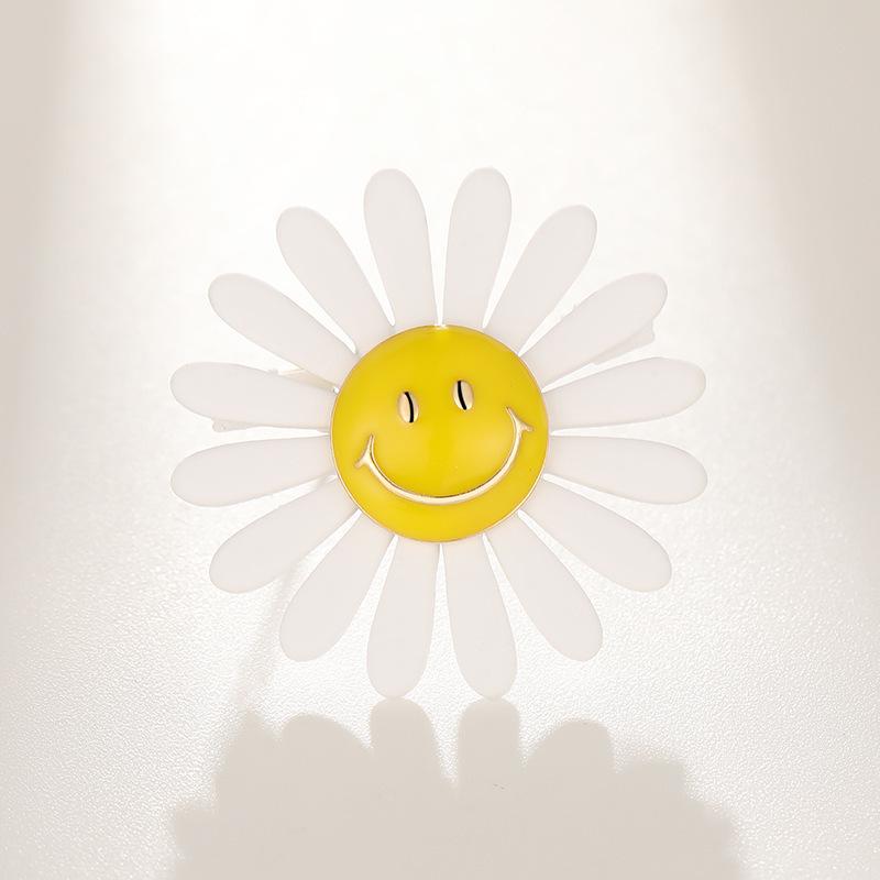 Свежая Брошь Ромашка Хризантема для Летней Модной Футболки