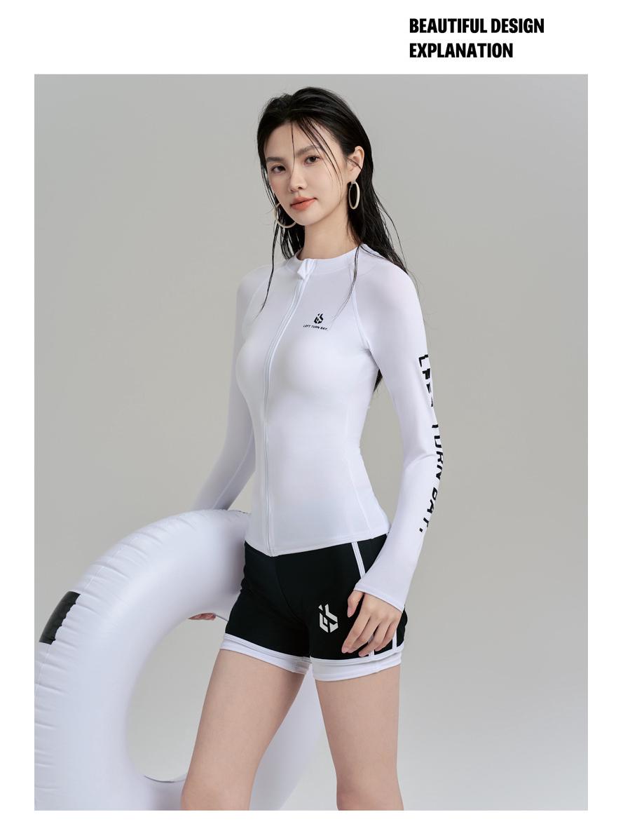 

Plus Size Long Sleeve Zip-Up Swimsuit with Sun Protection for Women M чорний/білий
