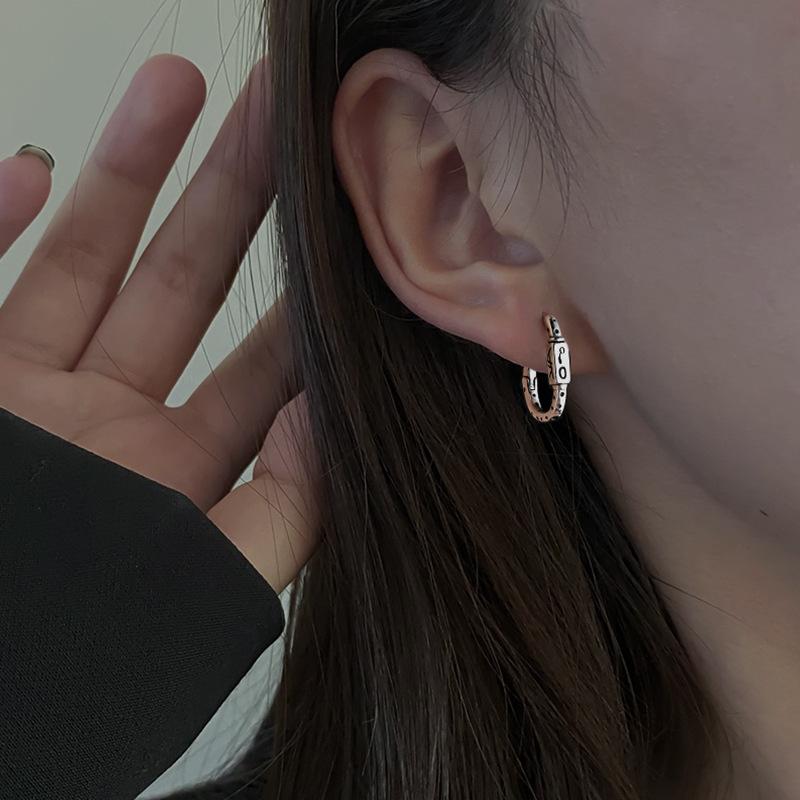 

Серьги-граффити в стиле ретро Серьги с художественным дизайном