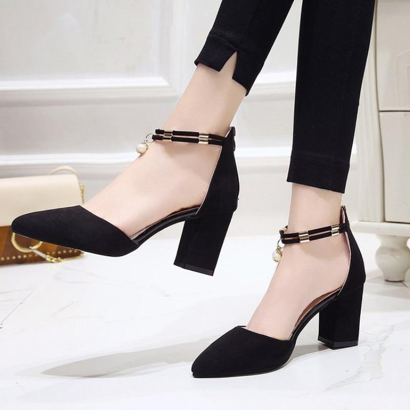 New fashion pearl pendant versatile bag head hollow buckle light mouth thick heel high heels women's suede sandals