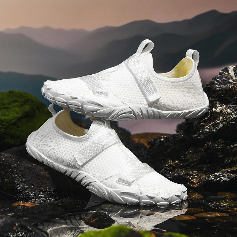 Outdoor creek shoes new wading beach shoes diving shoes lightweight breathable mountaineering fitness sports shoes riding