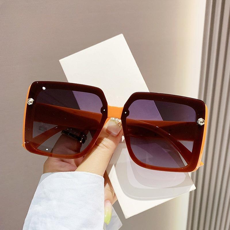 Vintage Women's Sunglasses for Female Retro Square Sunglasses Shades Large Frame Sunglasses