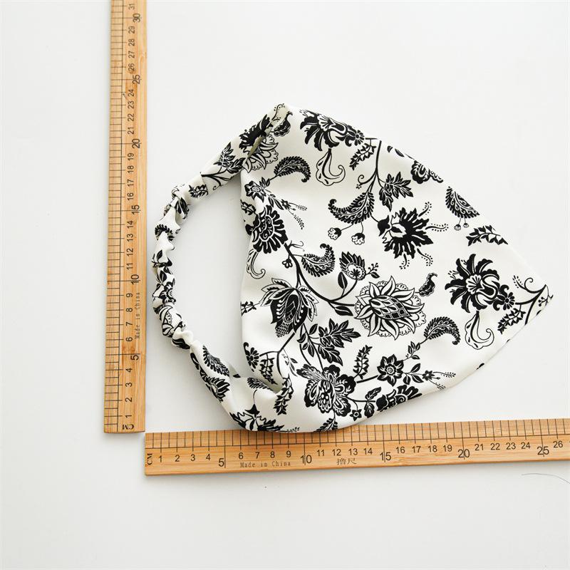 Nouveau bohême imprimé Triangle tête écharpe chaîne à la mode élastique bandes de cheveux Bandanas bandeaux pour femmes cheveux accessoires chapeaux cadeau