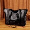 2026 Spring/Summer Trendy Versatile Tote Bag for Middle-Aged Women - European & American Style, Handheld or Single Shoulder, Large Capacity