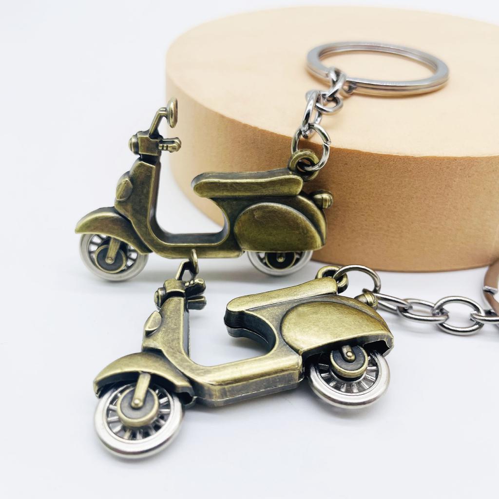 Motorrad 3D Roller Schlüsselanhänger Klassisches Elektrofahrzeug Anhänger Schlüsselanhänger Für Männer Frauen Machen DIY Schmuck Schlüsselring Geschenkbeutel Anhänger