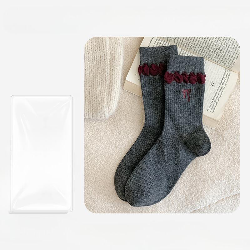 

Female Autumn and Winter New Style Bow Lace Boneless Drum Pile Cotton Socks 1 pair серый