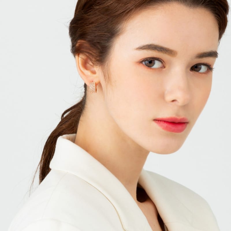 ELLE Jewelry 14K Cubic One-Touch Earrings (Gold Pin) ELGPEE312