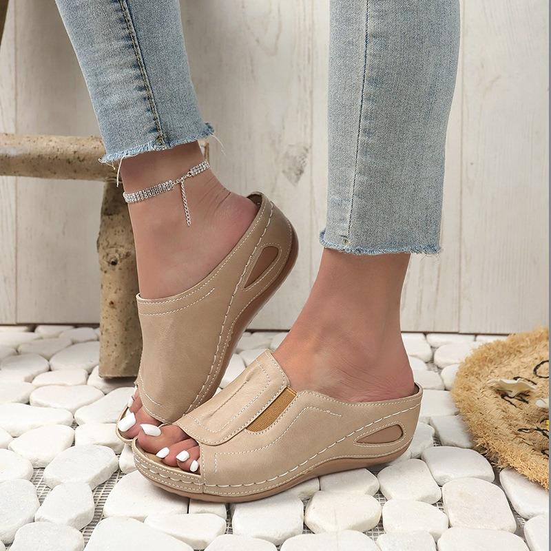 Summer New Sandals Women's Retro Wedge Heel Sewing Line Large Size Women's Slippers