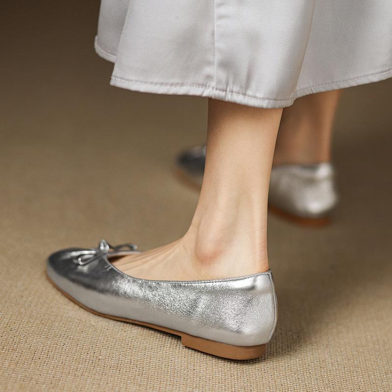 

Four Seasons Wear Beef Tendon Soft Sole Shoes Women s New Women s Casual Single Shoes Wedge Heel Round Head Sleeve One Pedal Leather Single Shoes 40 серебряный