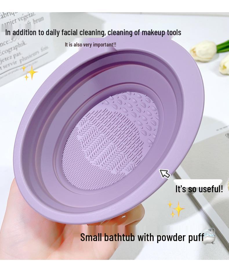 Set de 12 pensule de machiaj pentru sărbători: Peri moi pentru iluminator, fard de pleoape și blush.