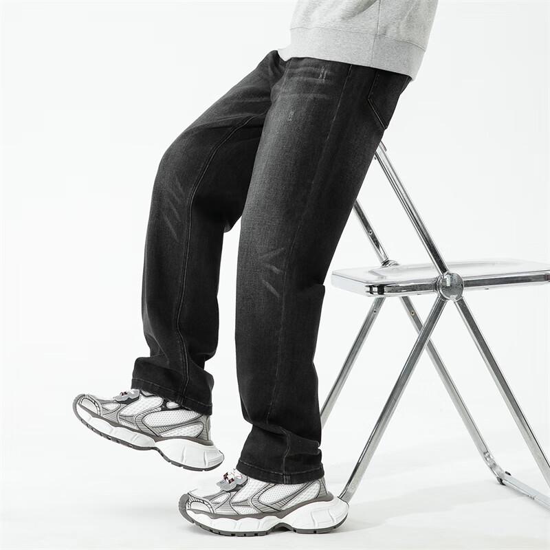 Mark Fairwhale Men's Straight Fit Washed Jeans