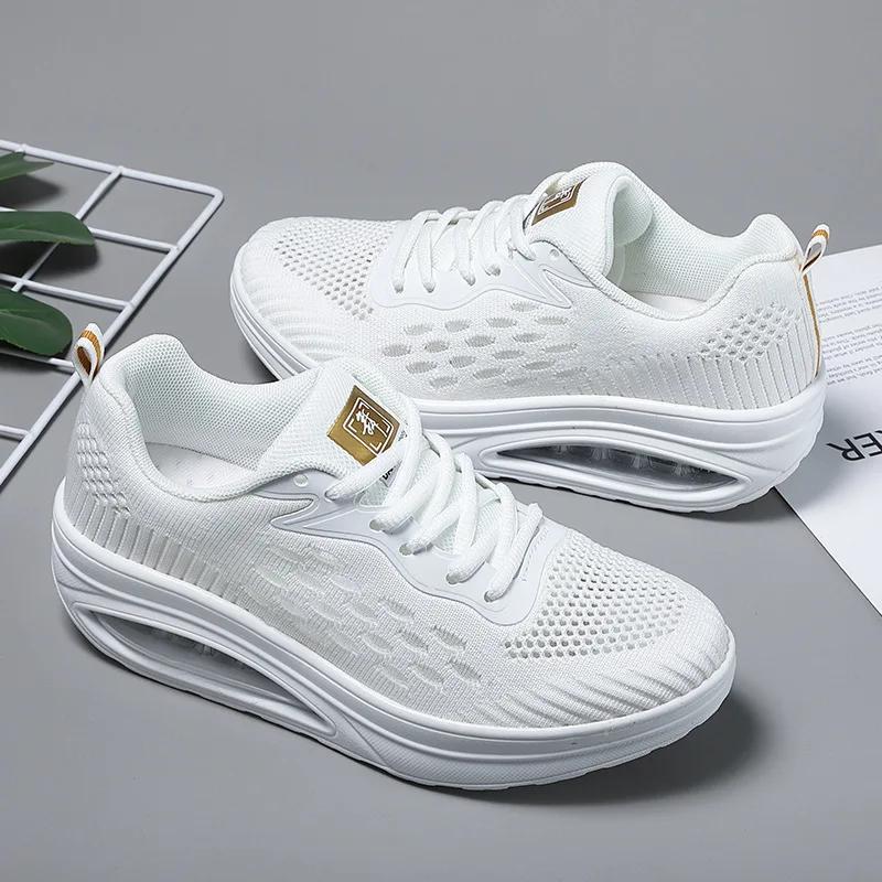 Women Outdoor Thick Bottom Swinging Casual Dance Shoes Fashion Platform Flat Bottom Sports Walking and Running Shoes