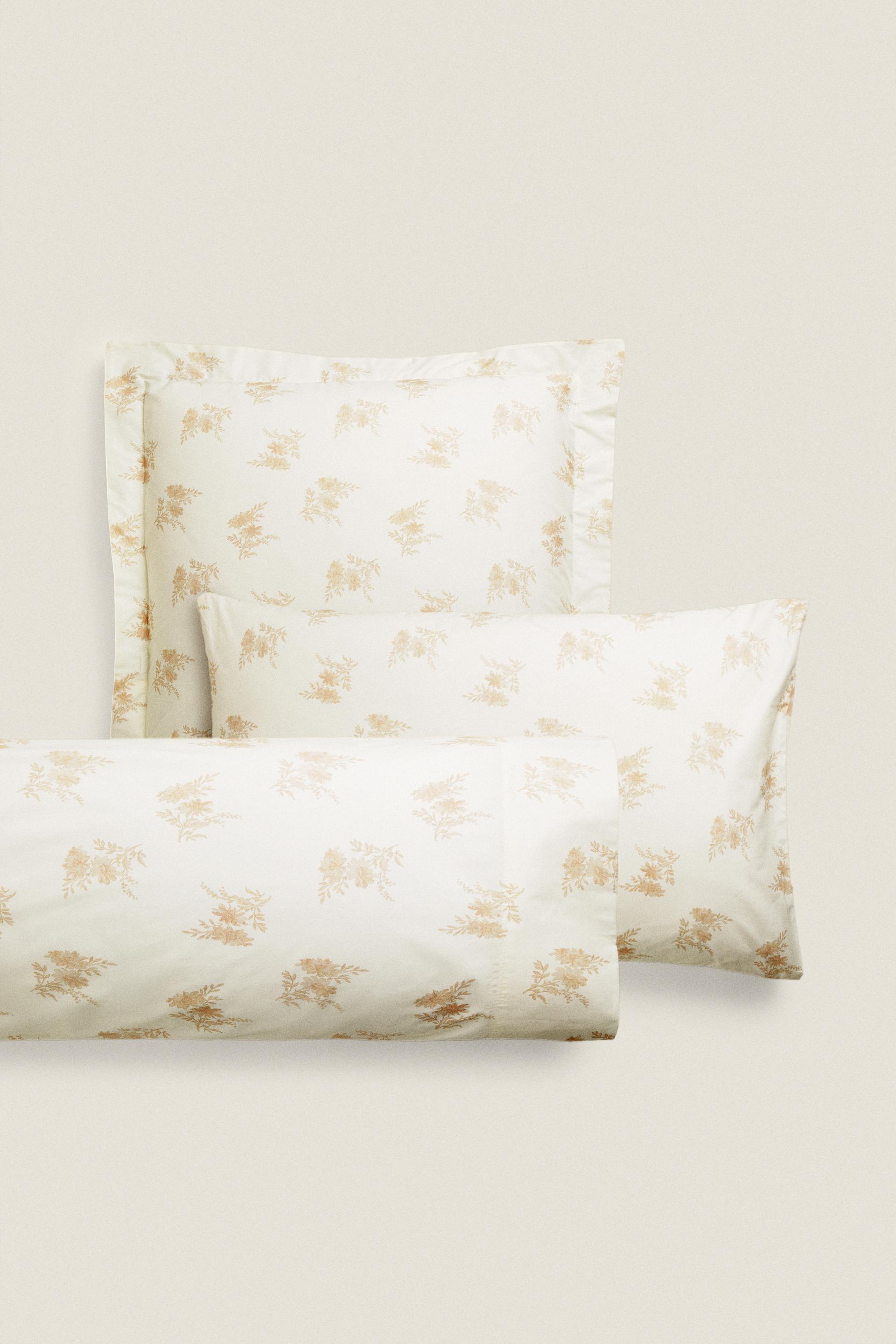 

НАВУШКА С ЦВЕТОЧНЫМ ПРИНТОМ