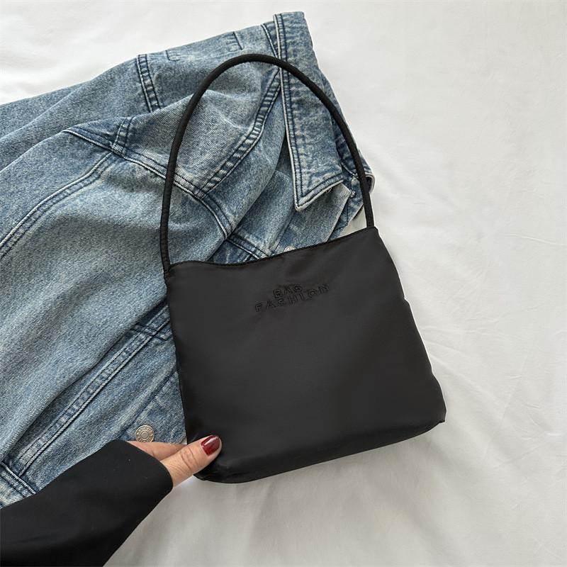 Fashionable Retro Shoulder Bag For Women Chic Bucket Style Daily Use Tote Available In Multiple Colors