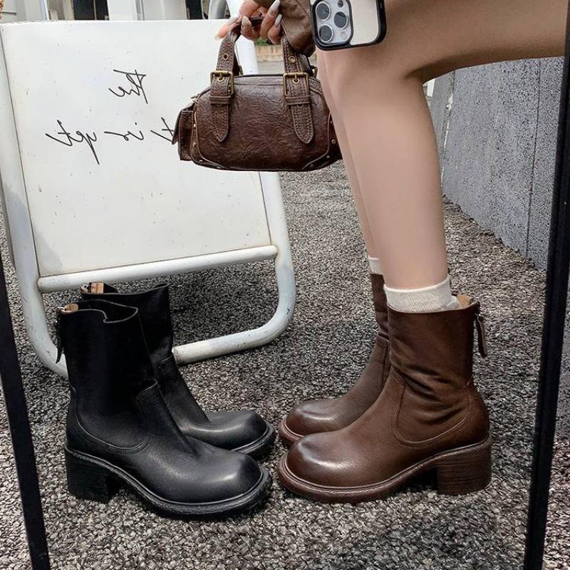 Autumn and winter women's leather boots versatile large size women's boots medium heel round head leather Martin boots new cowhide medium boots women