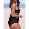 Costume da bagno intero da donna a tinta unita, slim-fit, caratterizzato da un incrocio profondo a V e un design cut-out, che mette pienamente in mostra eleganza e sensualità.